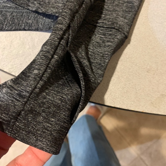 Victoria’s Secret Sport Gray/Black Zip Jacket sz S/P - Picture 7 of 7